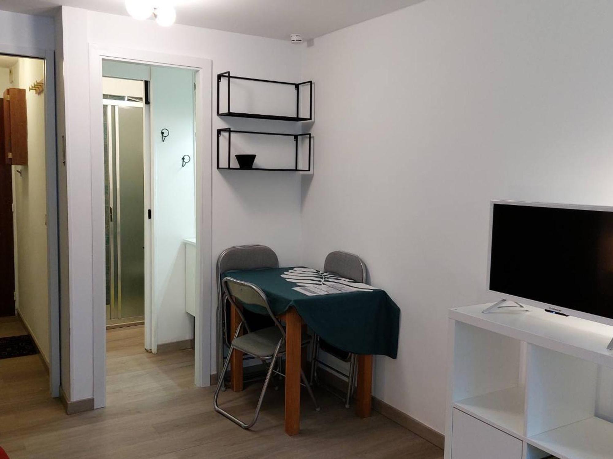 Confortable Avec Parking A Moriond, 19m², Pour 2 Personnes - Fr-1-514-80 Apartment